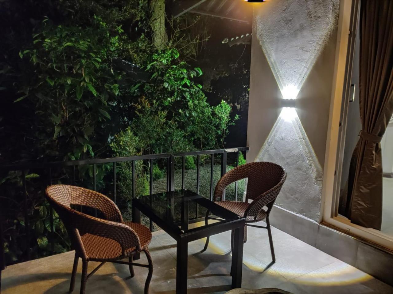 Misty Rain Estate Hotel Madikeri Kültér fotó